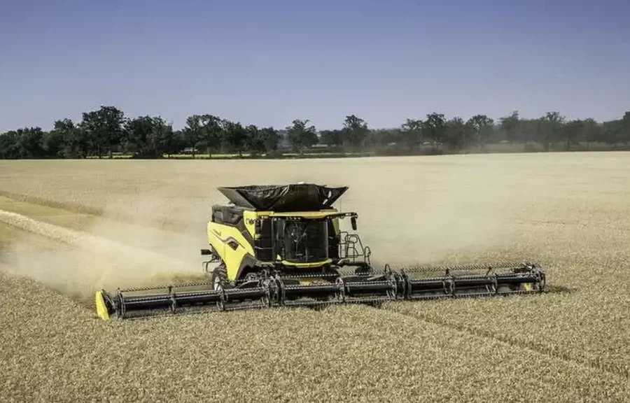 new-holland-the-cr11-harvest-Conoce-la-cosechadora-mas-grande-del-mundo-1024x576 (1)